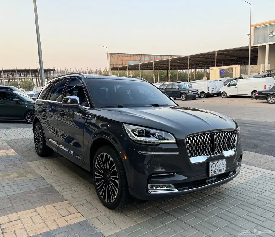 لينكون افياتور برزدينشال 2022 1