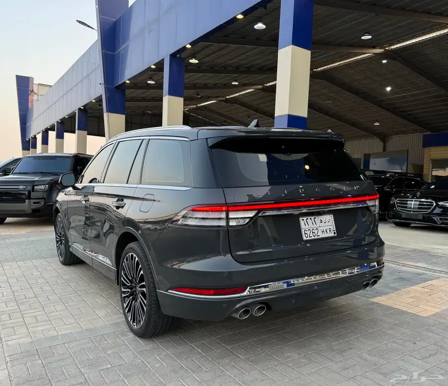 لينكون افياتور برزدينشال 2022 3