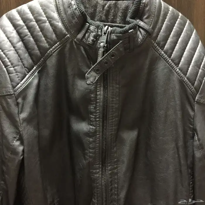 ثياب تفصيل من لي رويال وملابس استعمال بسيط 40