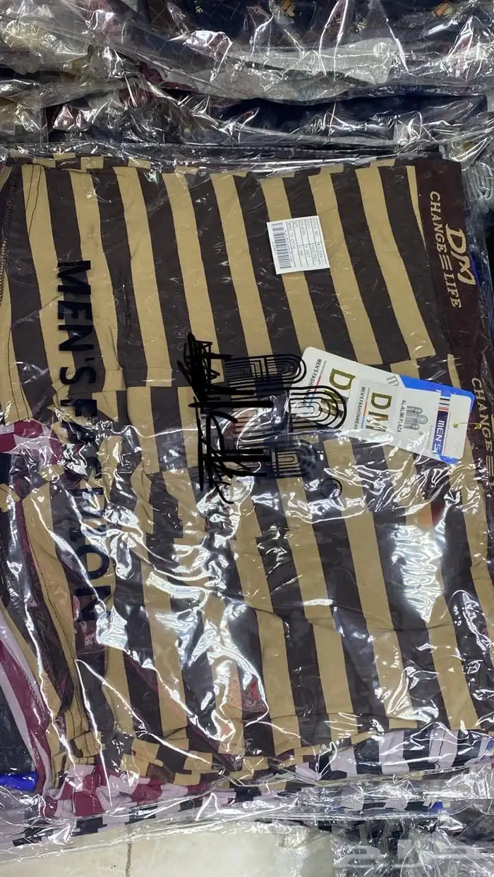 ثياب تفصيل من لي رويال وملابس استعمال بسيط 44