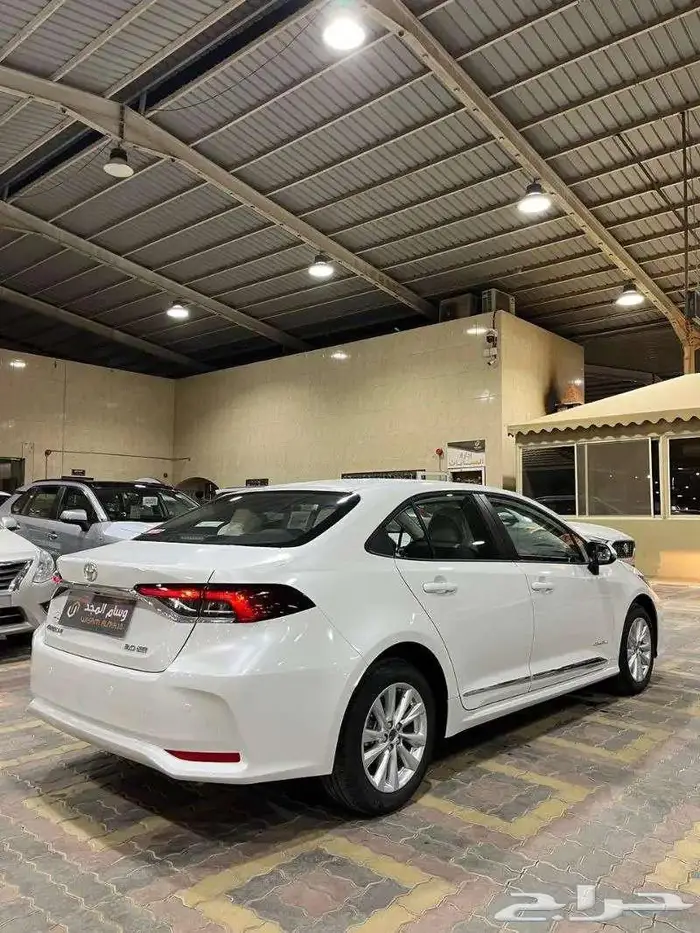 تويوتا كورولا XLI 2.0 مطور بنزين كاش وبنك 2025 11