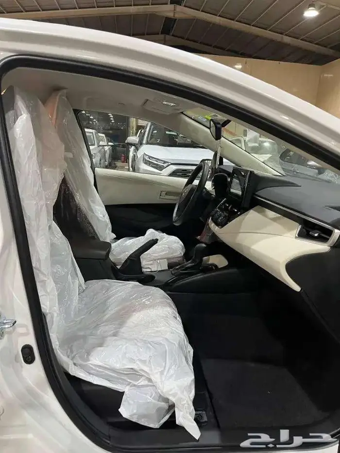 تويوتا كورولا XLI 2.0 مطور بنزين كاش وبنك 2025 8