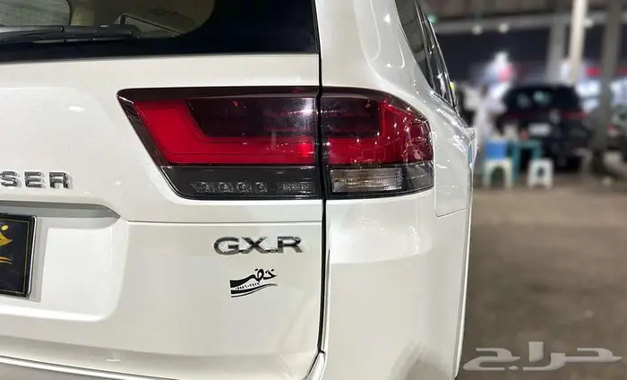 تويوتا لاندكروزر ( GXR ) 2024 4