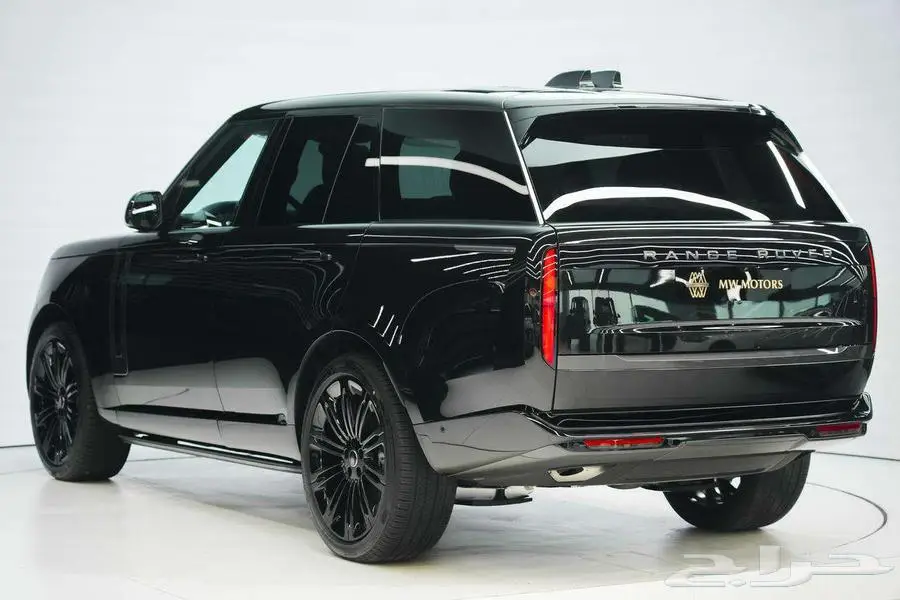 لاند روفر رنج روفر HSE موديل 2025 V6 أصفار خليجي أسود بيج 3