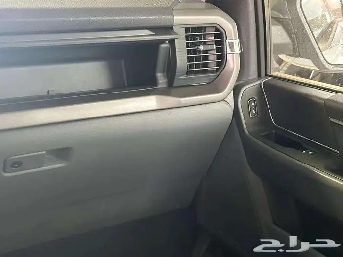 فوردF150 XLT v6 موديل 2024 24