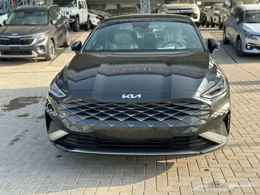 كيا k8 موديل 2024 فئة GLS كاش واقساط وكيل الاهليه 0