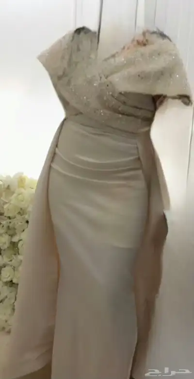 فساتين 0