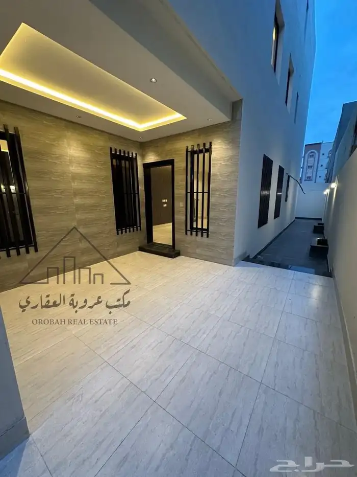 للبيع فيلا روف ارضي حي المروج 2