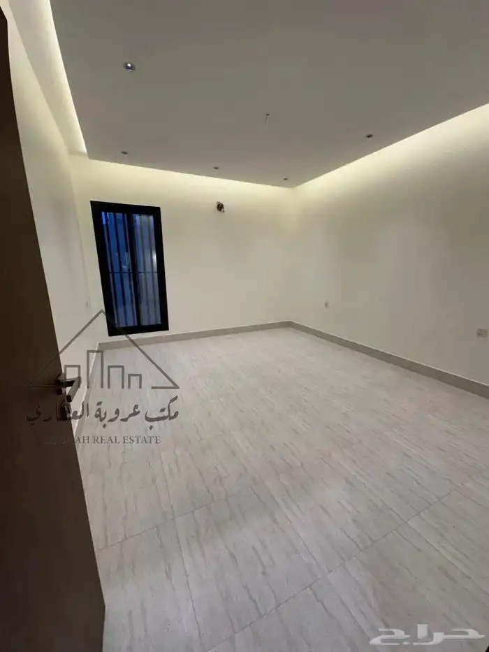 فيلا روف ارضي للبيع حي المروج 8