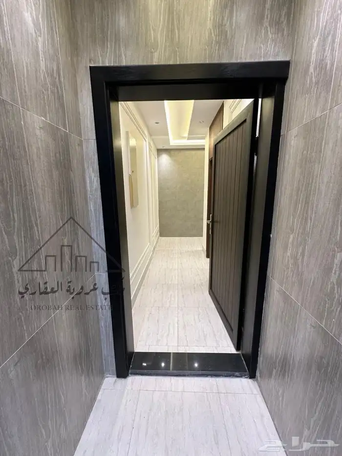 للبيع فيلا روف ارضي حي المروج 5