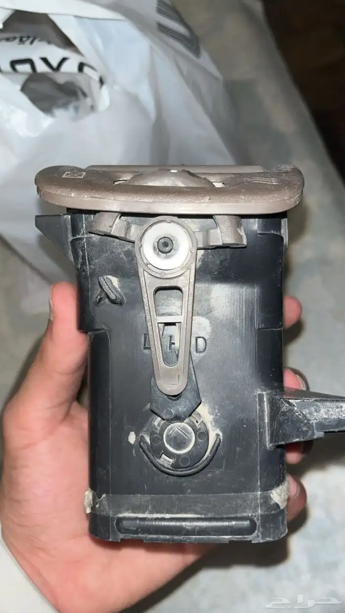 قطع جيب لاندكروزر من 98-2002 1