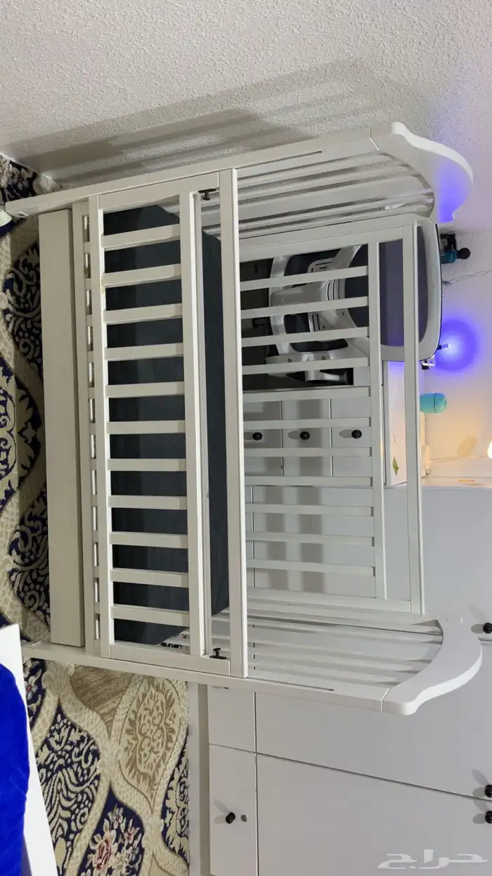 سرير اطفال للبيع نضيف 1