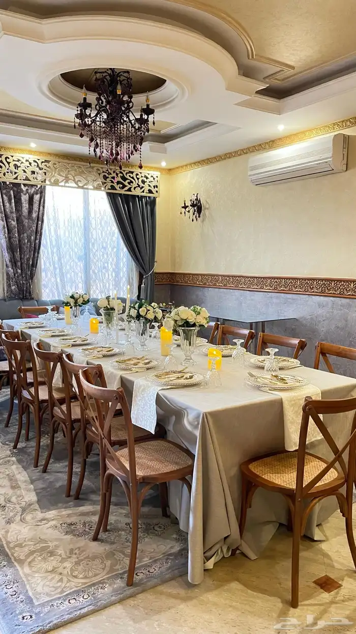 طاولات طعام vip 10