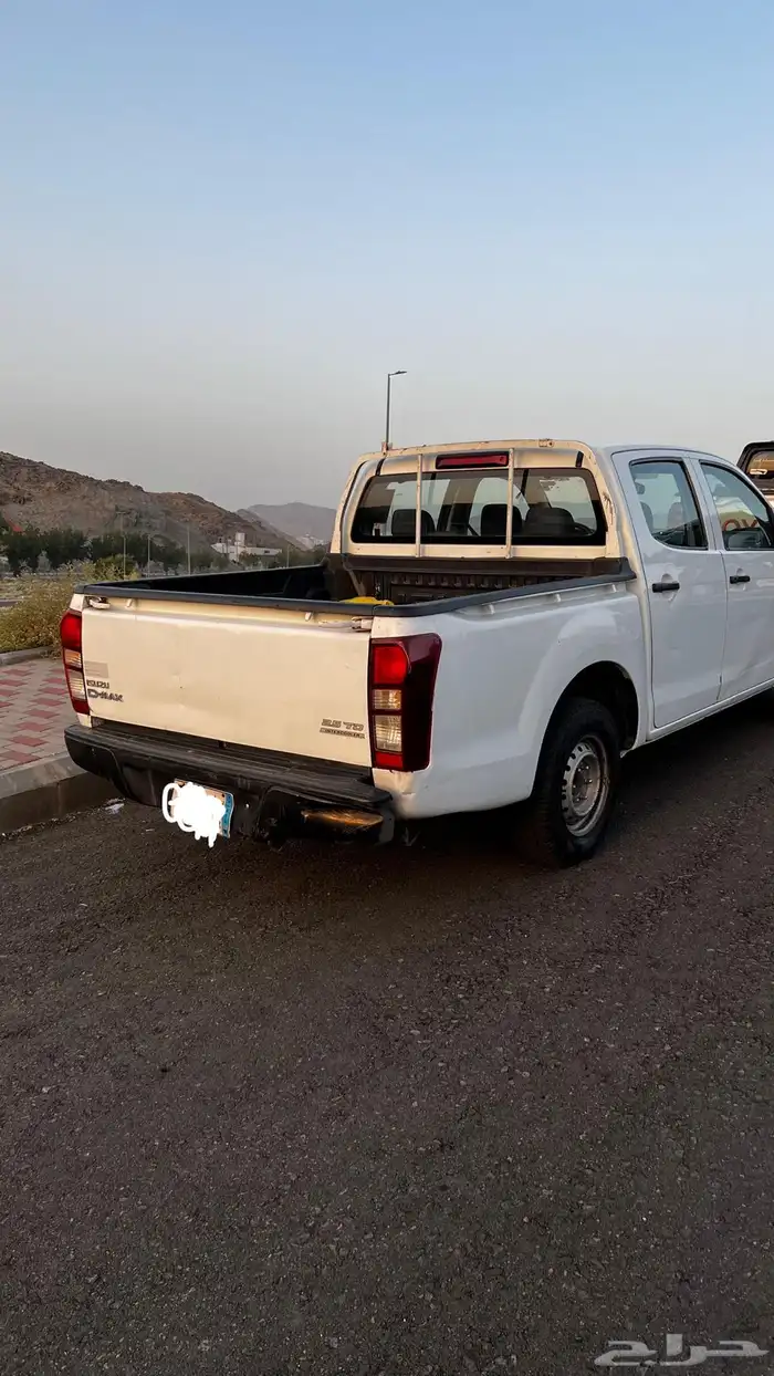 ايسزوز ديماكس استاندر مكينه 2.5 بدي بلد نظيف 10