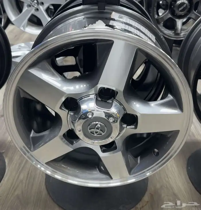 للبيع طاسات نجمه جدد مع علاماتها 1