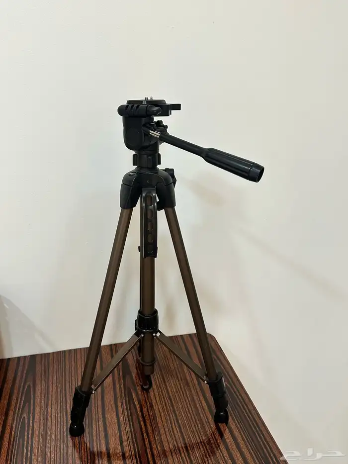 كاميرة كانون 600D للبيع 1