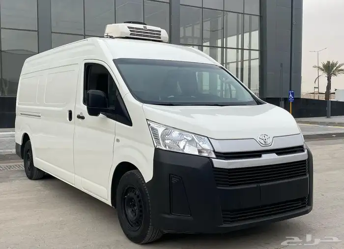 باص تويوتا هايس 2023 سقف عالي ثلاجة 2