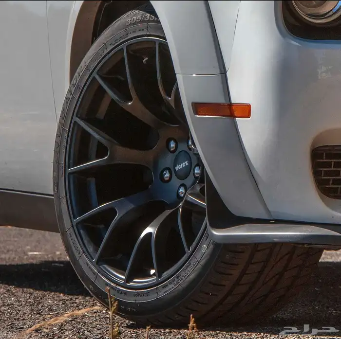 جنوط وايد بدي تشارجر تشالنجر بشعار SRT 3