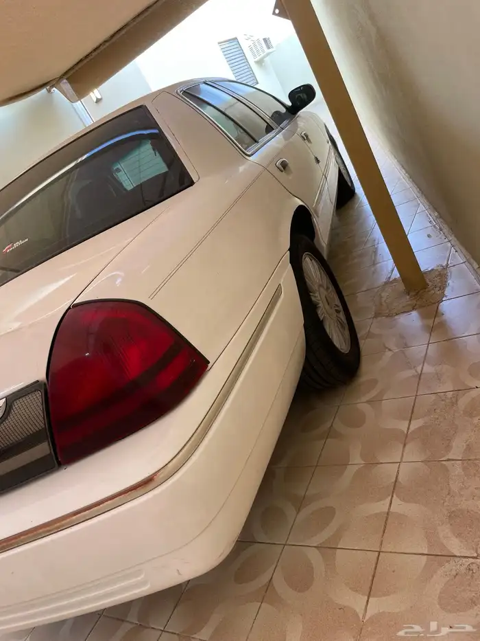 فورد جراند ماركيز 2008 16