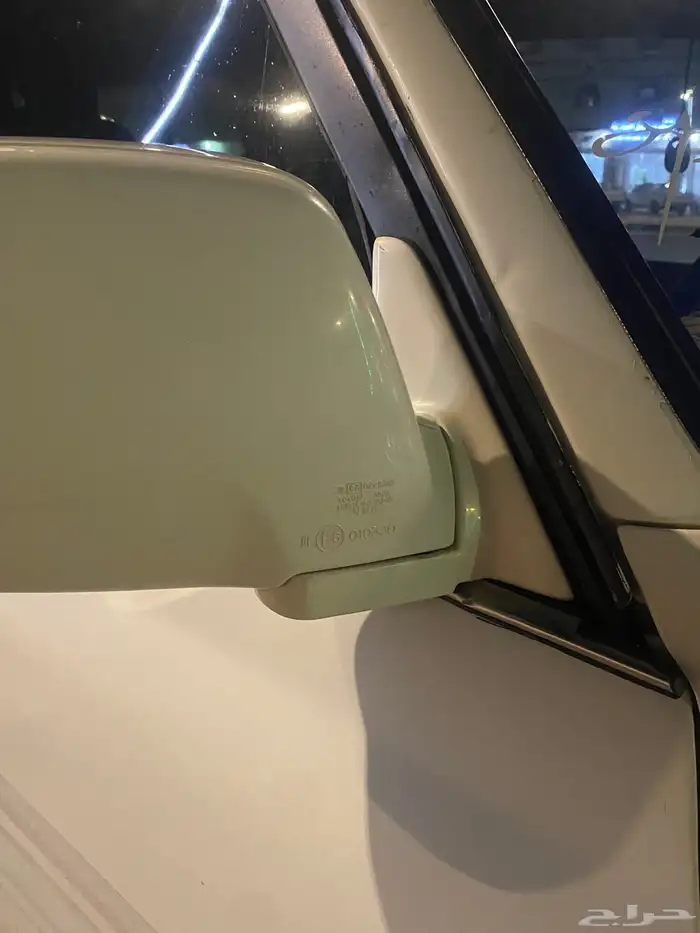 جيب صالون موديل 1997ممشي 300وعليها بودي وكاله مجدد ومفحوص 0