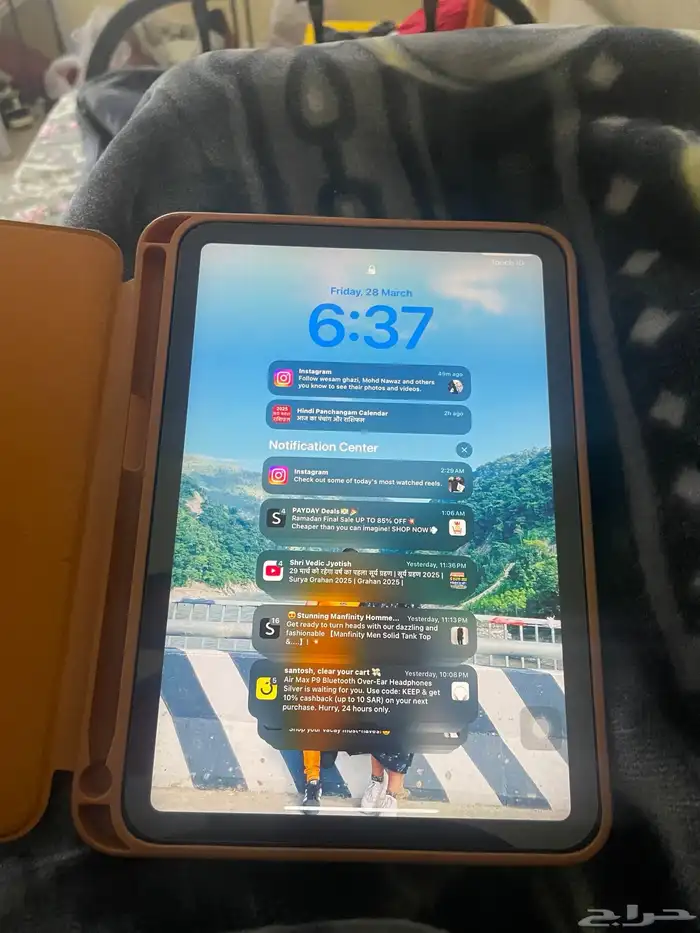 iPad Mini 6th Generation (64GB  Wi-Fi Only) 6