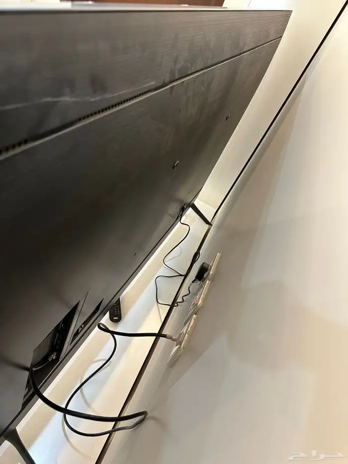 يوجد لدي شاشه مكسوره للبيع 3