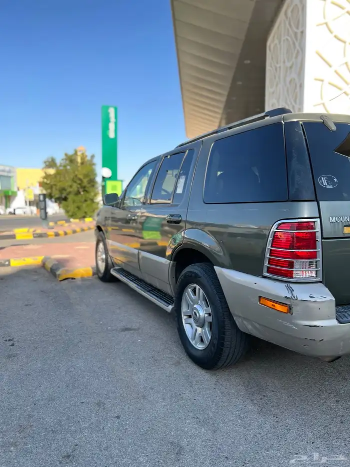 فورد اكسبلورر 1