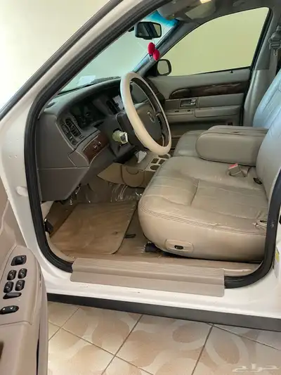 فورد جراند ماركيز 2008 15