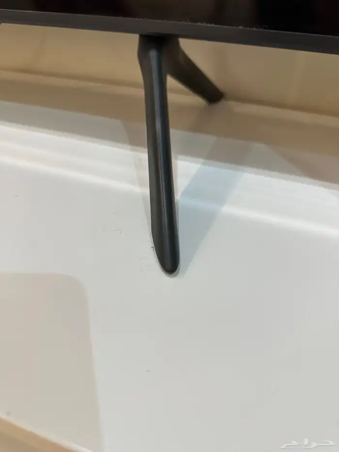 يوجد لدي شاشه مكسوره للبيع 9