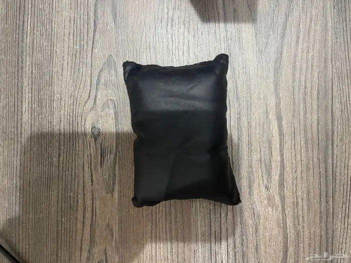 علبه ساعه بوس 4