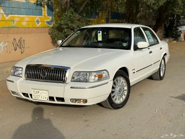 فورد قراند ماركيز 2011 (تم البيع). 10