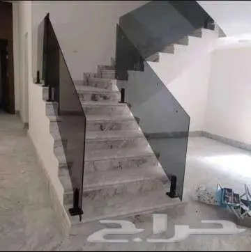 فني زجاج سكريت 1