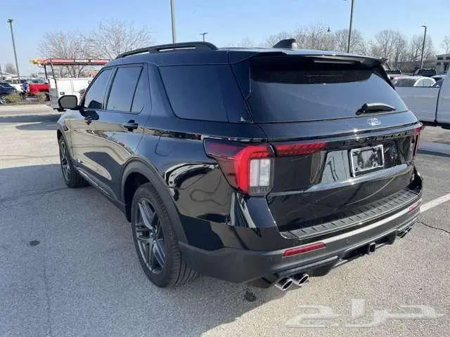 فورد اكسبلورر ST موديل 2025 (مستعمل) 2