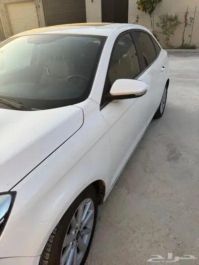 سيارة فورد اسكورت البيع بحالة جيدة index