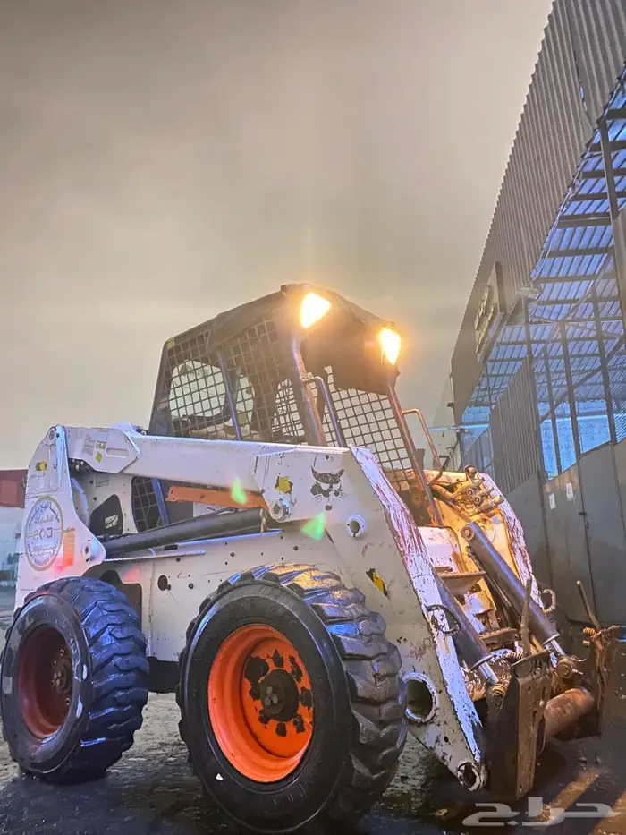 حفار دريل بوبكات للايجار Bobcat Drill Excavator 1