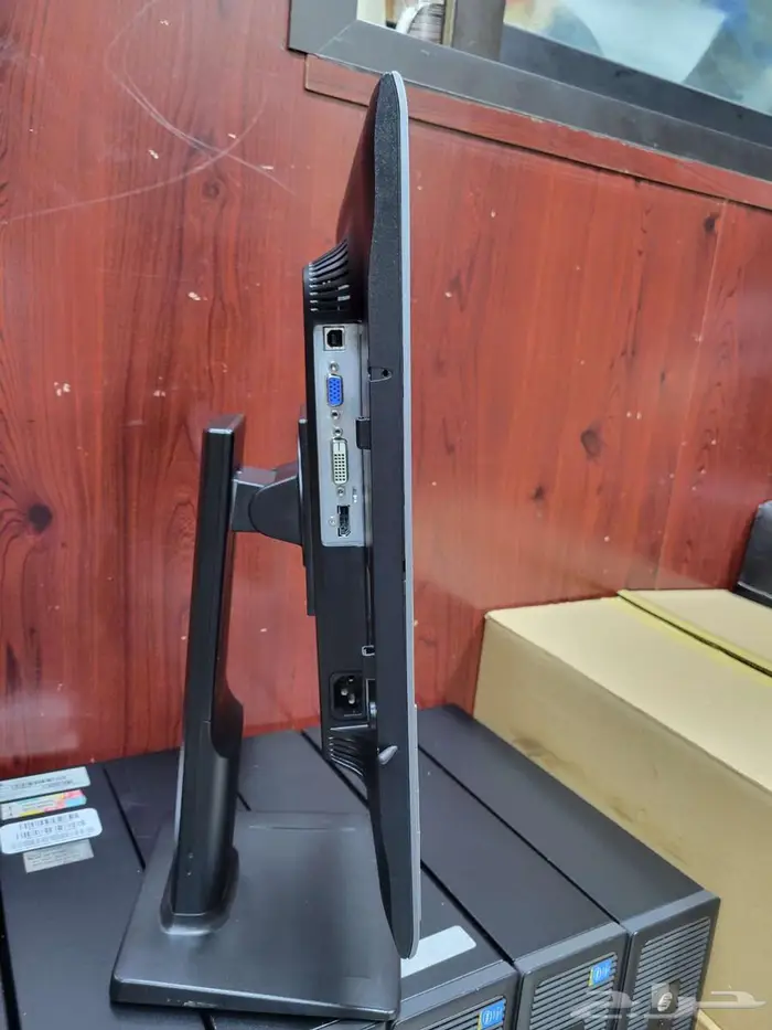 كمبيوتر مكتبي HP كور i7 رام 8 جيجا 256 Ssd شاشة 20 بوصة 5