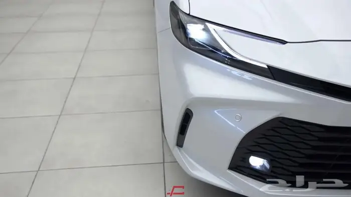 تويوتا كامري LE هايبرد 2025 6