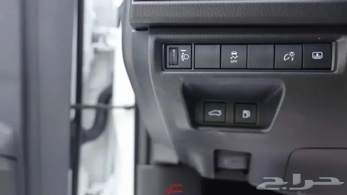 تويوتا كامري LE هايبرد 2025 14