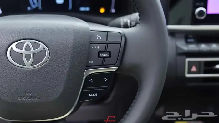 تويوتا كامري LE هايبرد 2025 11