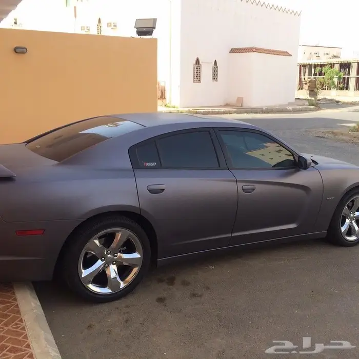 ورشة بوية وسمكرة رش سيارات مطفي 7