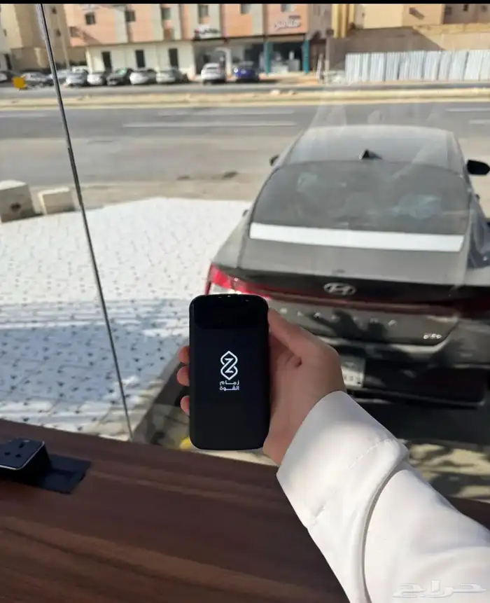 بوكس هدايا دعائية ( باور بانك مضيئ بشعار شركتك ) 0