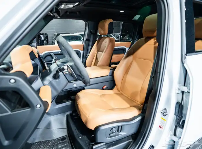 2023 Land Rover Defender P525 7
