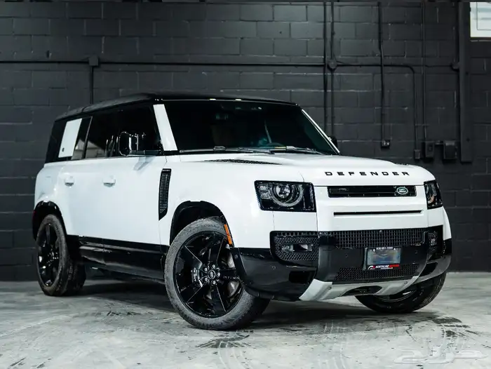 2023 Land Rover Defender P525 0