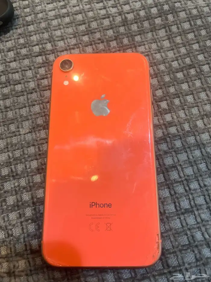 ايفون XR وكاله ما انفك بطاريه يوجد كسر خفيف في ضهر الجوال 0