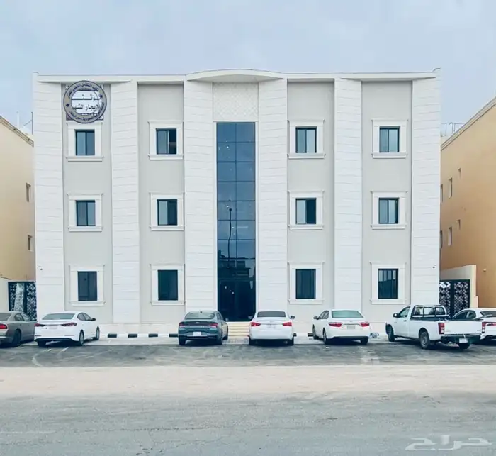 للبيع عمارة 30 شقة بحي الصفاء حفر الباطن 0