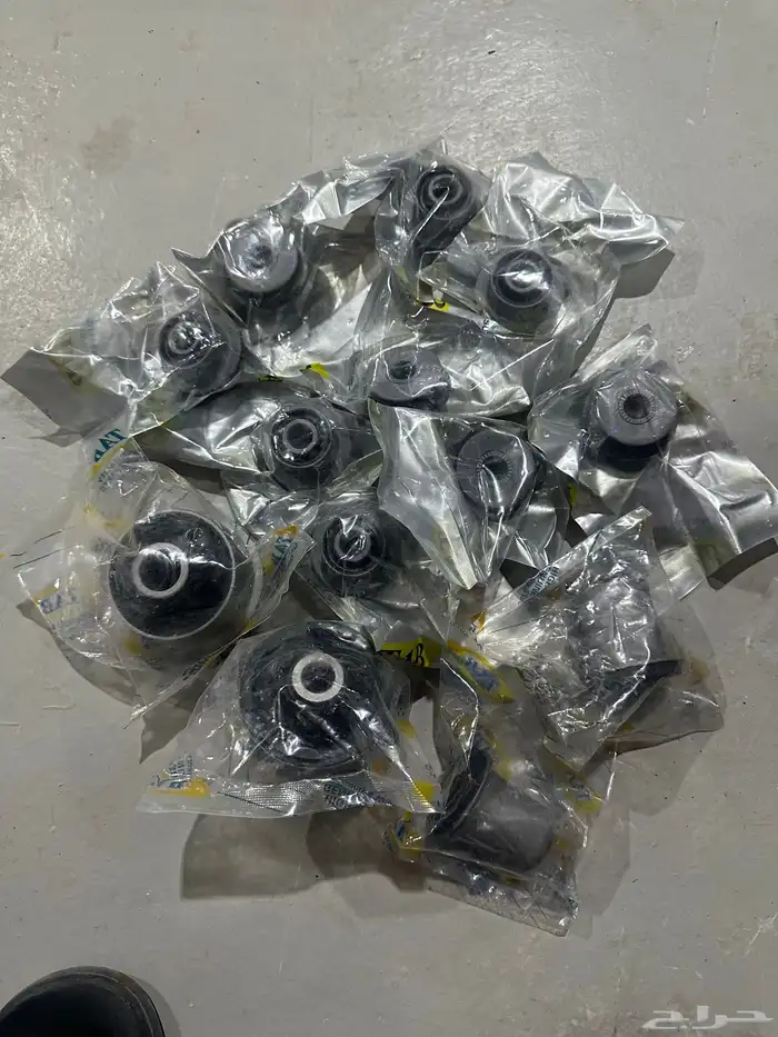 قطع غير لكزس جي اس 300 25