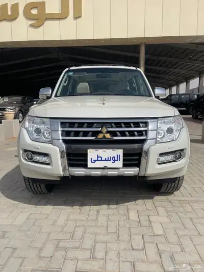 للبيع ميتسوبيشي باجيرو 2022. سعودى فل كامل 0