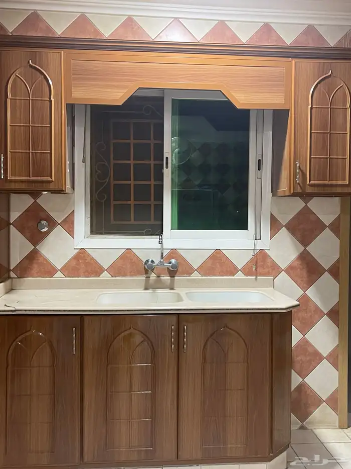 مطبخ 5 4 استخدام نظيف سبب البيع نقل 6