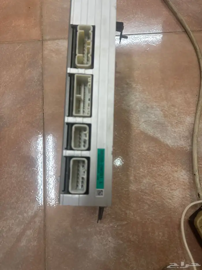 جميع قطع غيار جيب لكزس وكاله LX470 موديل 2004 10