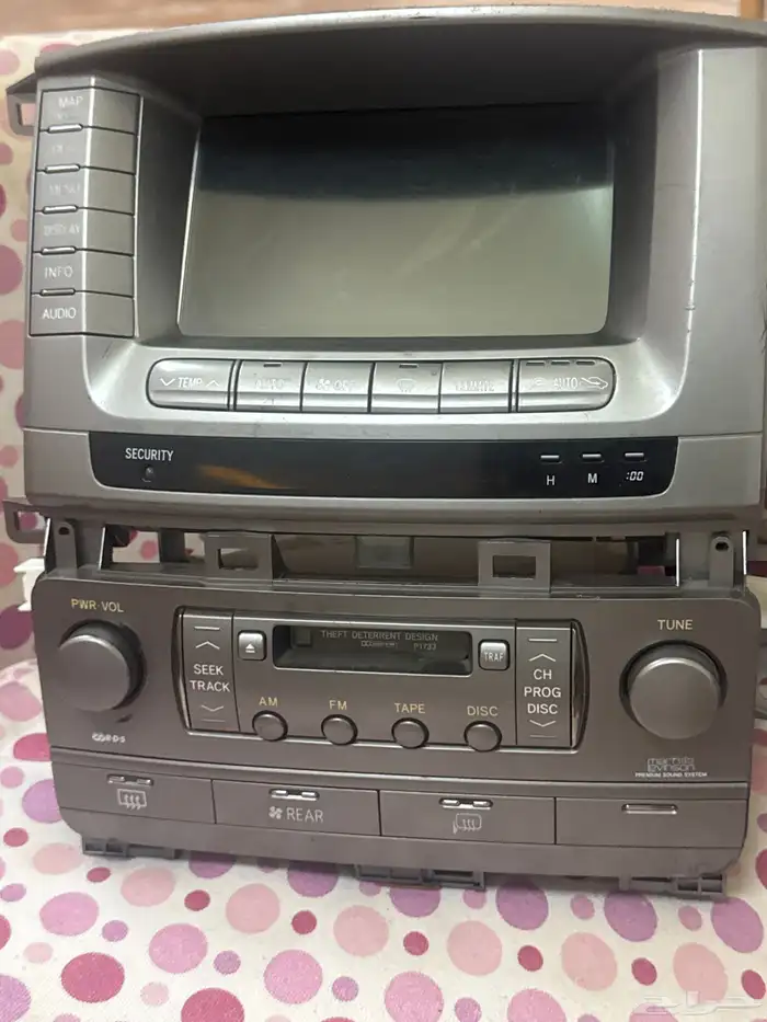 جميع قطع غيار جيب لكزس وكاله LX470 موديل 2004 14